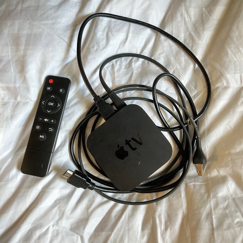 Apple TV Gen 3, HDMI, and Remote